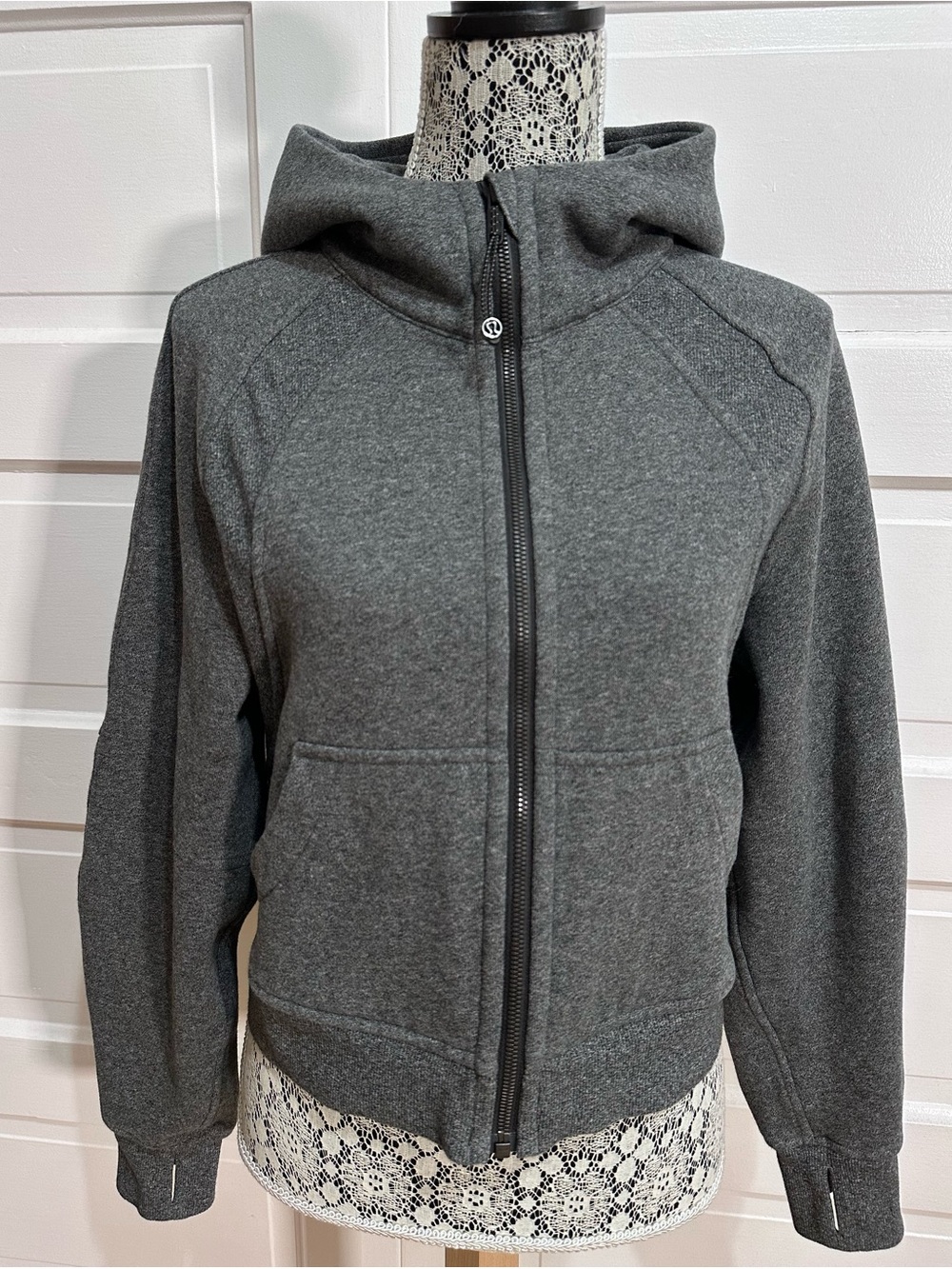 Lululemon Scuba Oversized Full Zip Sz XS/S Heathered Speckled Black Soft $138
